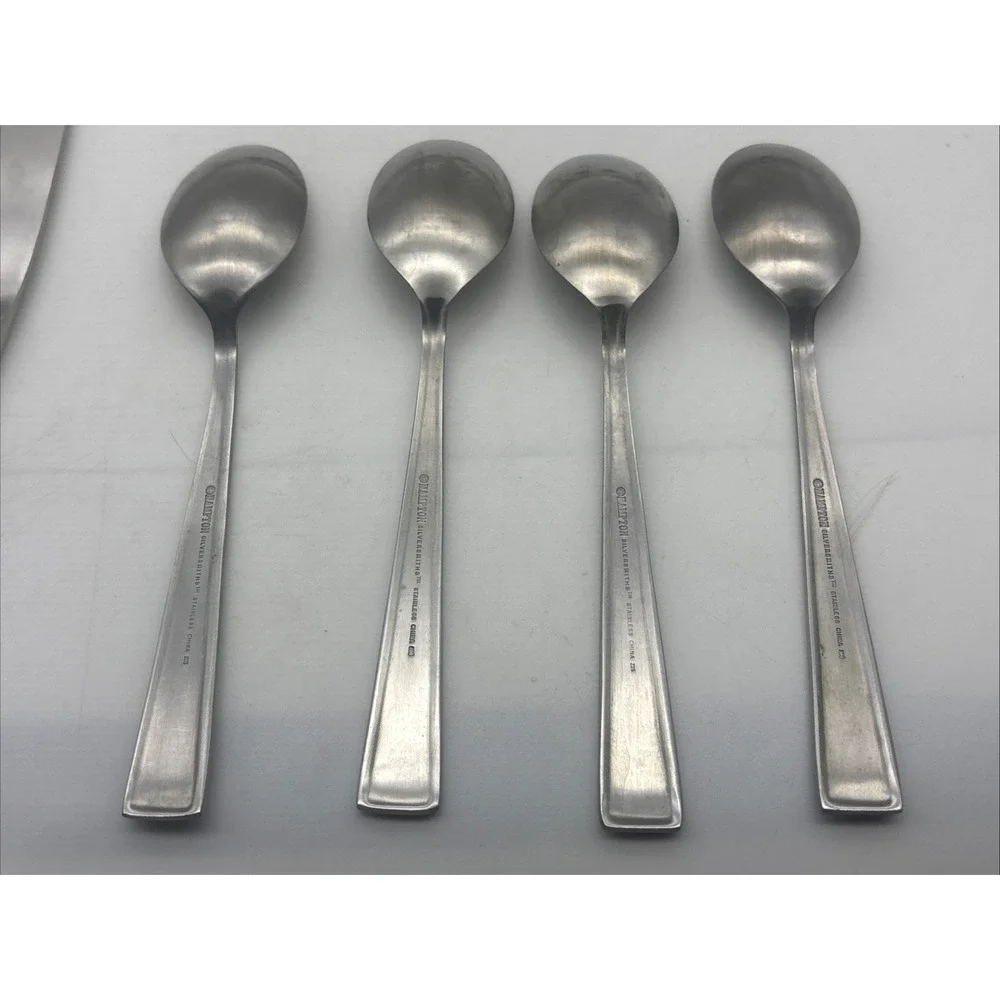 Hampton Silversmiths 235 Stainless Flatware Mixed Set Knives Forks Spoons -22pcs